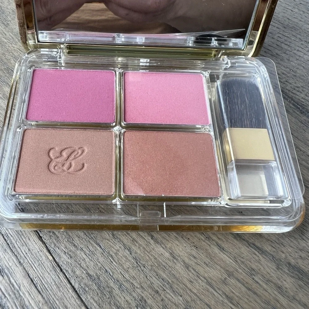 Estee Lauder Deluxe All Over Face Compact Blush Pink Bronze Goddess Bronzer